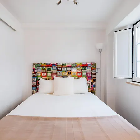 Апартаменти Alfama's Spot - Ground Floor Лісабон